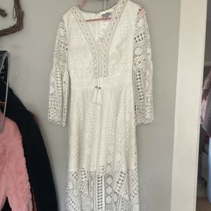 Two sisters dress